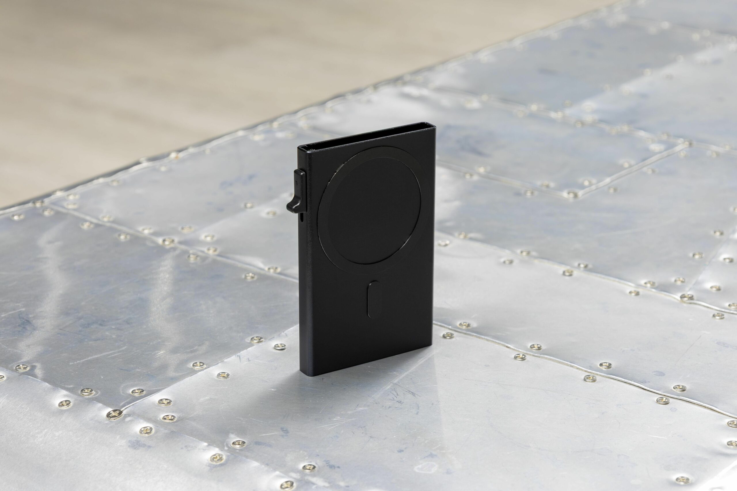 Tarjetero BrandCharger Wally Mag - Imagen 5